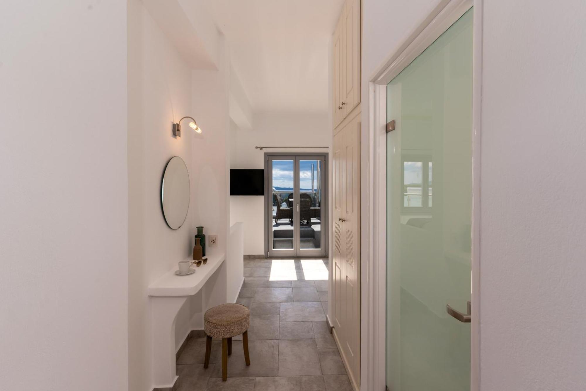 Enalion White Suites Oia Exterior foto